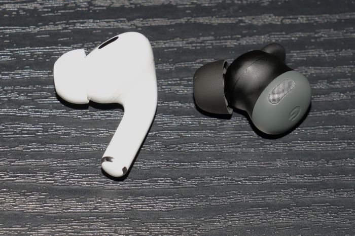 Pixel Buds Pro2とAir Pods Pro2本体の比較